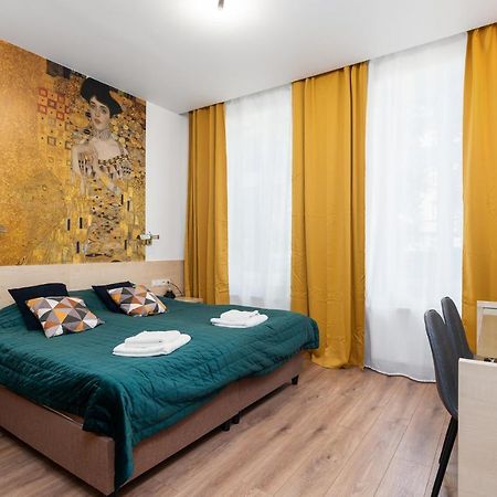 Matejki-Zloty Apartment Poznan Bagian luar foto