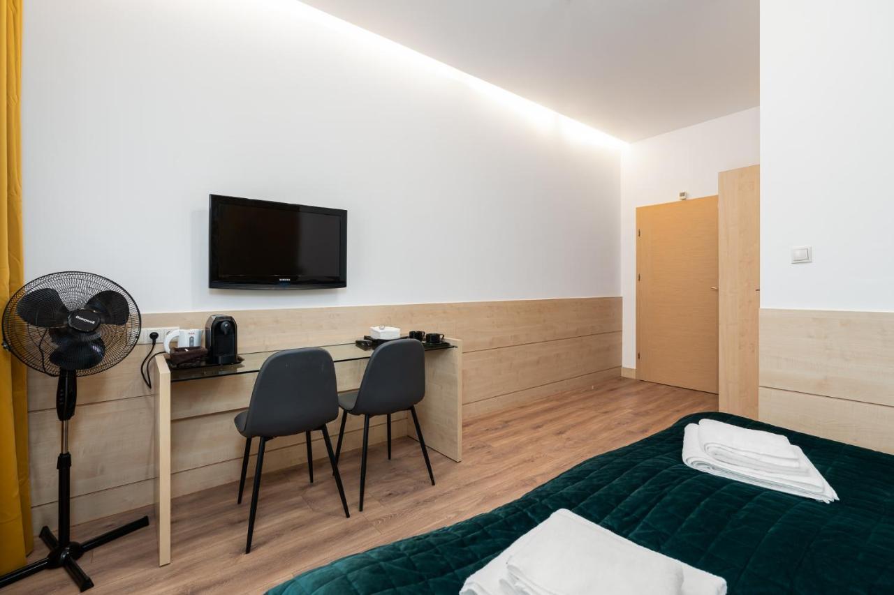 Matejki-Zloty Apartment Poznan Bagian luar foto